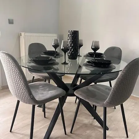 Angies Ledsigns Apartman *