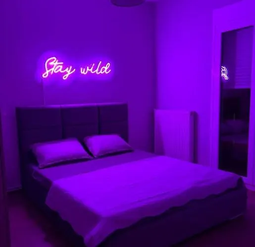 Apartment Angies Ledsigns